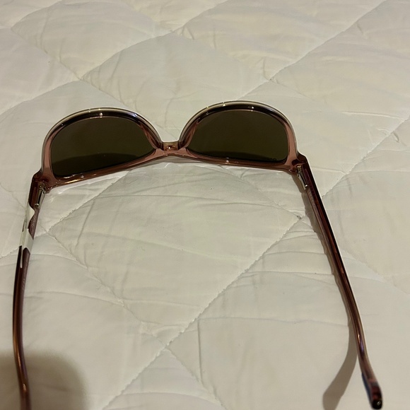 Revo Daphne  Sunglasses - Crystal Mauve frame/Champagne lenses. New. main image 4